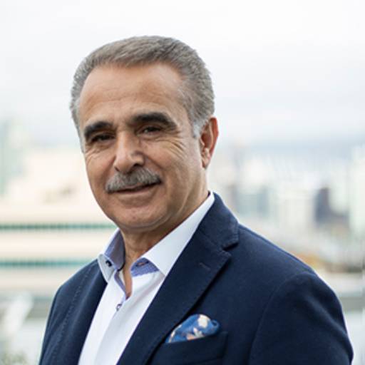 Dr. Karim Qayumi